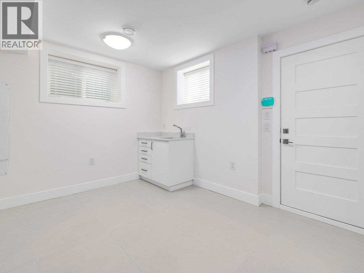 2 3571 E 28th Avenue, Vancouver, British Columbia  V5R 1T4 - Photo 17 - R3043167