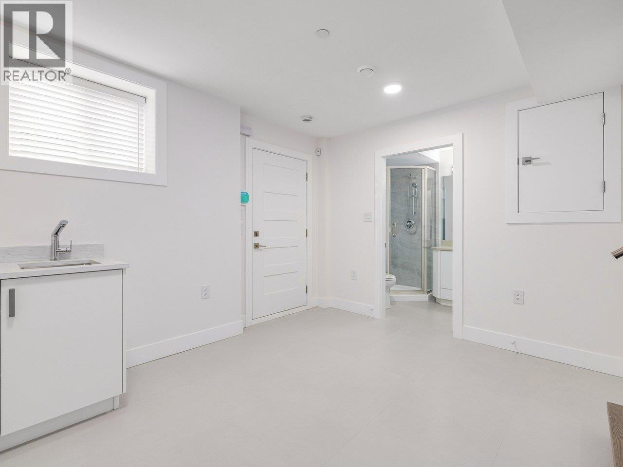 2 3571 E 28th Avenue, Vancouver, British Columbia  V5R 1T4 - Photo 18 - R3043167