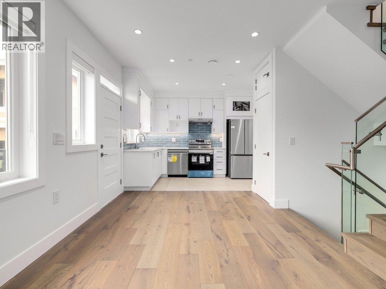 2 3571 E 28th Avenue, Vancouver, British Columbia  V5R 1T4 - Photo 7 - R3043167
