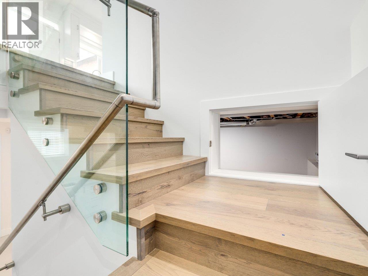 2 3571 E 28th Avenue, Vancouver, British Columbia  V5R 1T4 - Photo 12 - R3043167