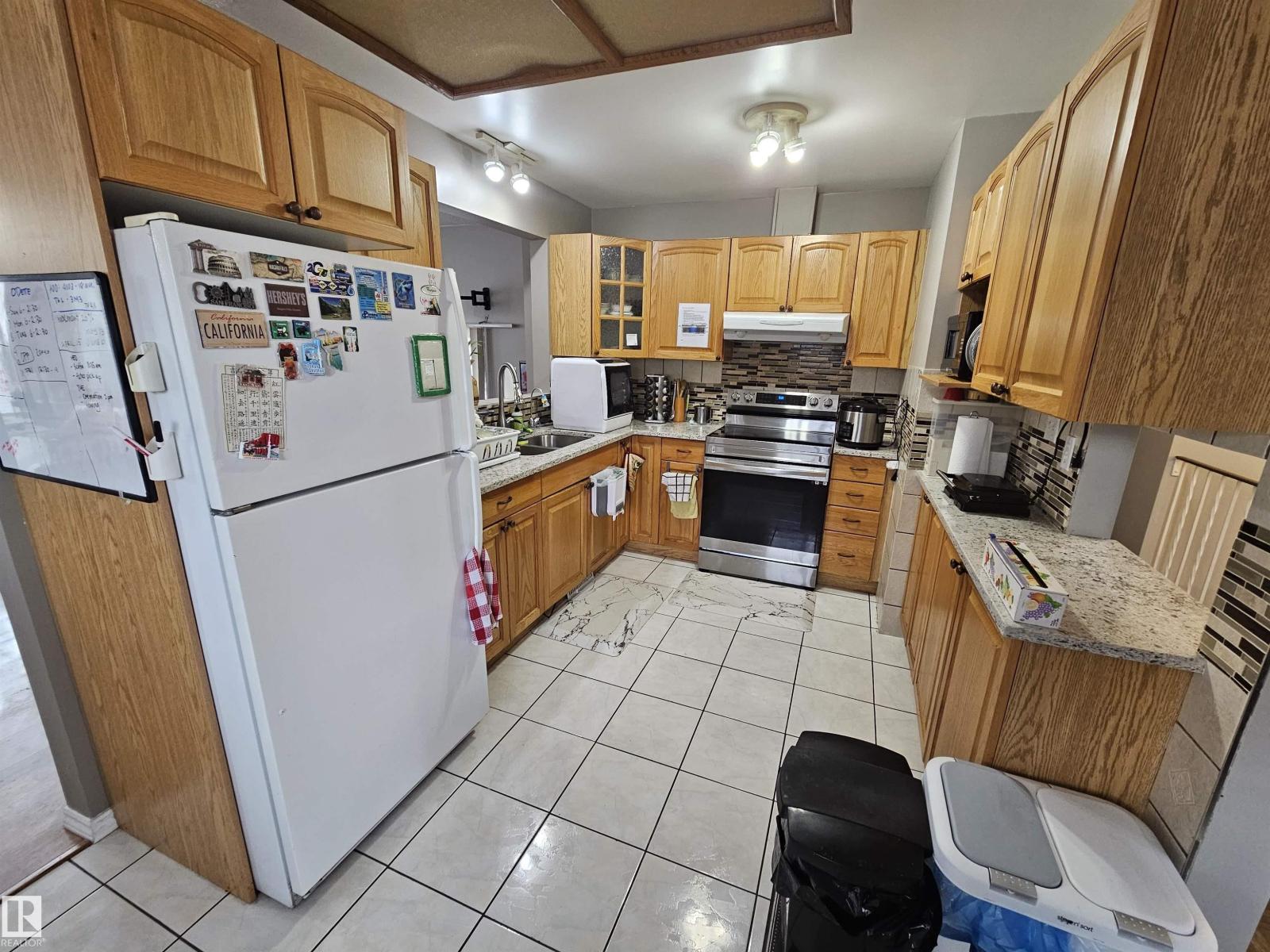 4103 18 Av Nw, Edmonton, Alberta  T6L 3M3 - Photo 8 - E4461093