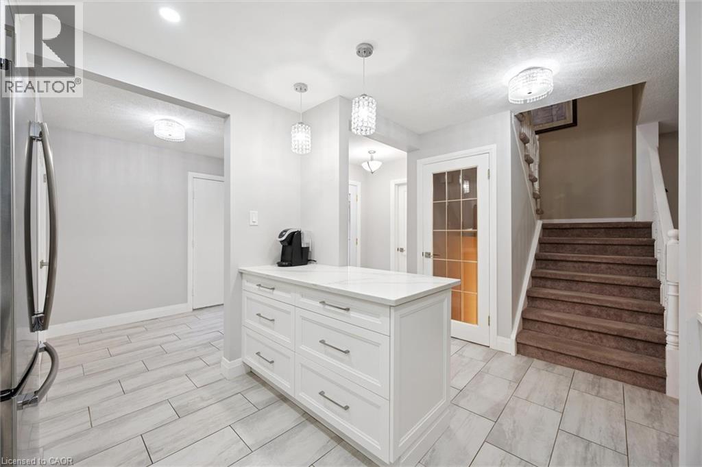 365 Bennington Gate Unit# 37, Waterloo, Ontario  N2T 2L1 - Photo 11 - 40776577
