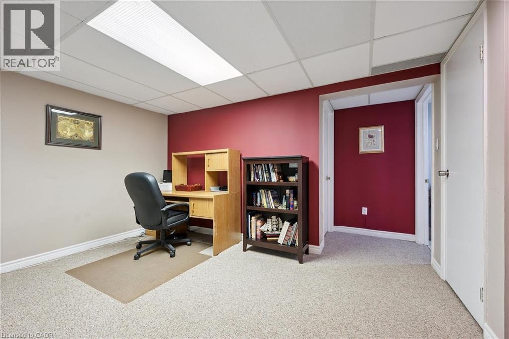 365 Bennington Gate Unit# 37, Waterloo, Ontario  N2T 2L1 - Photo 33 - 40776577