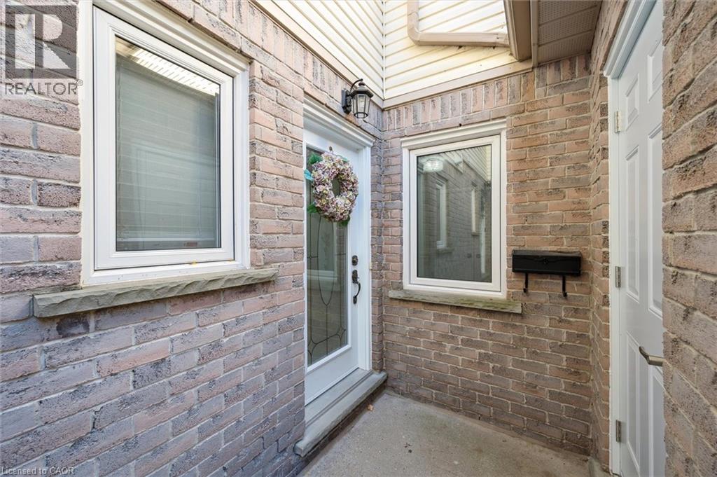 365 Bennington Gate Unit# 37, Waterloo, Ontario  N2T 2L1 - Photo 4 - 40776577