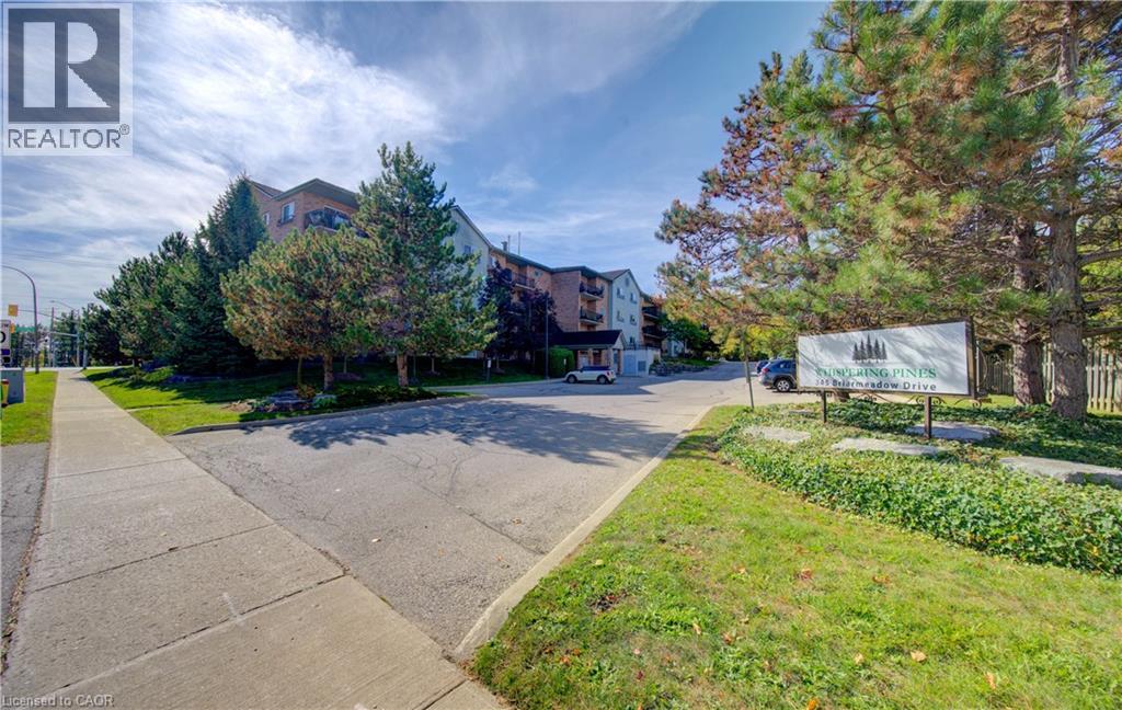 345 BRIARMEADOW Drive Unit# 402, Kitchener, Ontario