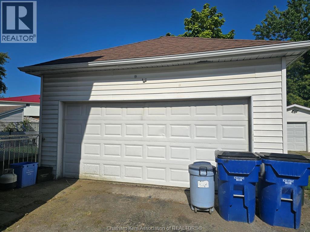 159 Mcnaughton Avenue West, Chatham, Ontario  N7L 1R2 - Photo 2 - 25021874