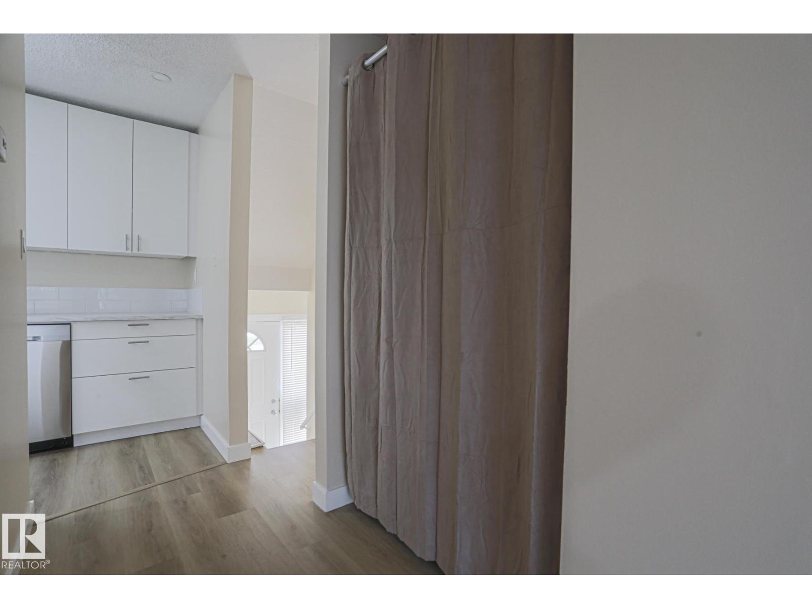 5534 145 Av Nw, Edmonton, Alberta  T5A 3R3 - Photo 3 - E4440550