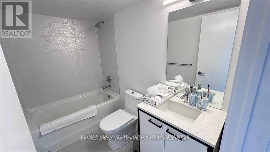 16 - 40 Ed Clark Gardens Boulevard, Toronto, Ontario  M6N 0B5 - Photo 7 - W12448463