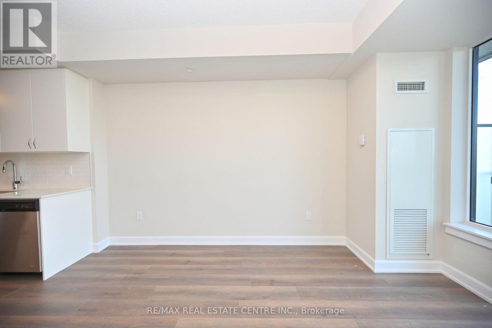 1207 - 3200 William Coltson Avenue, Oakville, Ontario  L6H 7W6 - Photo 15 - W12448469