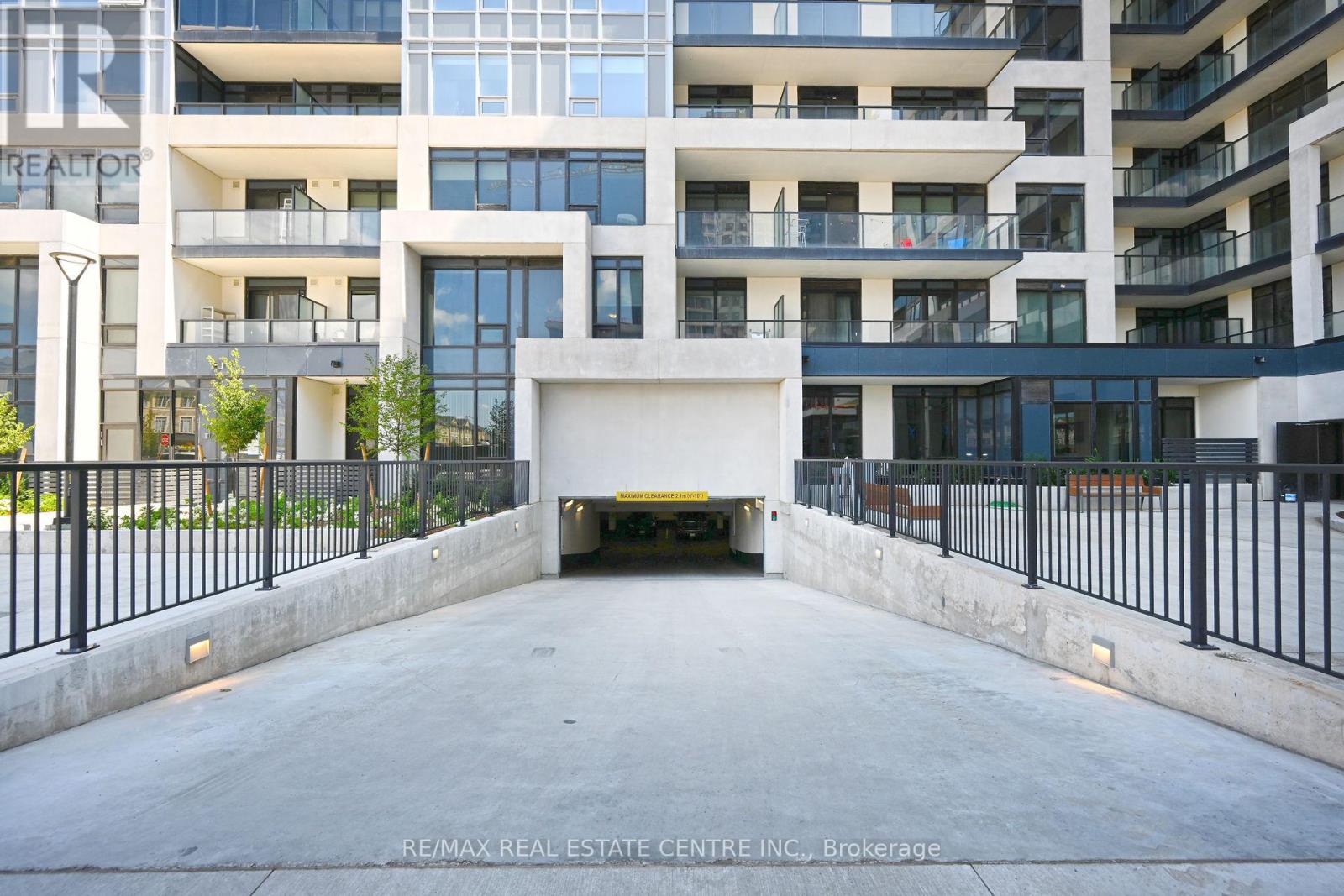 1207 - 3200 William Coltson Avenue, Oakville, Ontario  L6H 7W6 - Photo 49 - W12448469