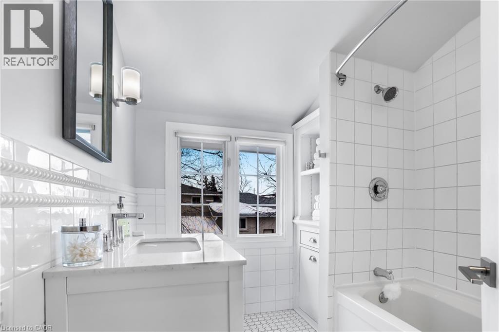 231 #8 Highway, Stoney Creek, Ontario  L8G 1E2 - Photo 29 - 40742200