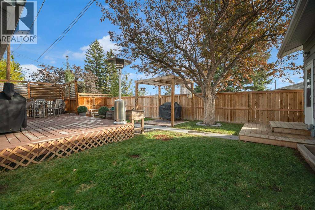 51 Hazelwood Crescent Sw, Calgary, Alberta  T2V 3C1 - Photo 27 - A2260753