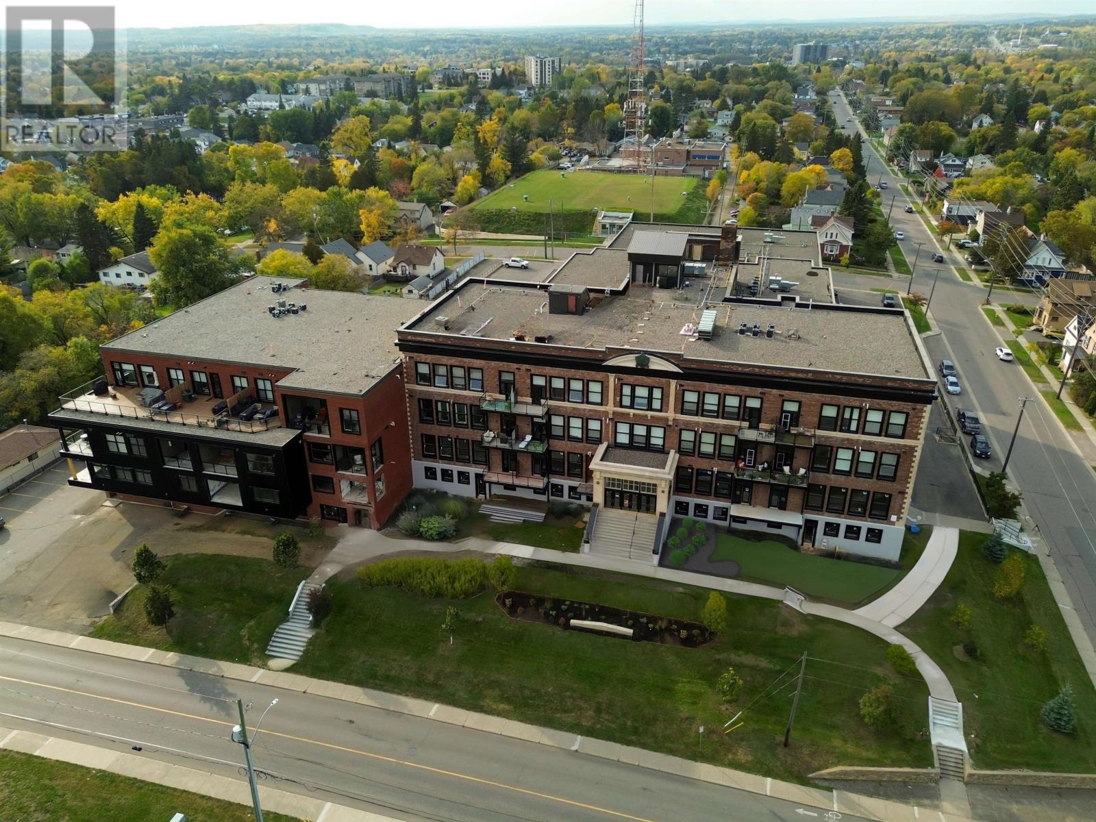 96 High ST, Thunder Bay, Ontario