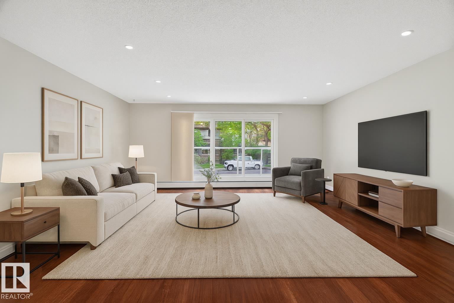 #202 10746 80 AV NW, Edmonton, Alberta