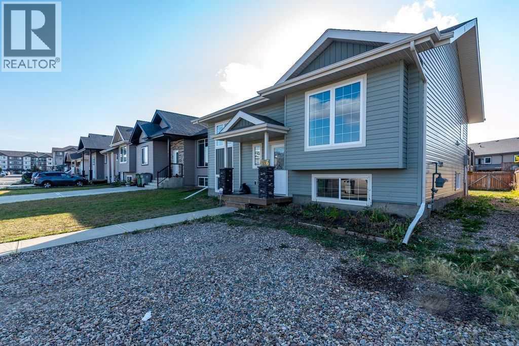 3806 41 Avenue, Lloydminster, Saskatchewan  S9V 2J3 - Photo 2 - A2257976