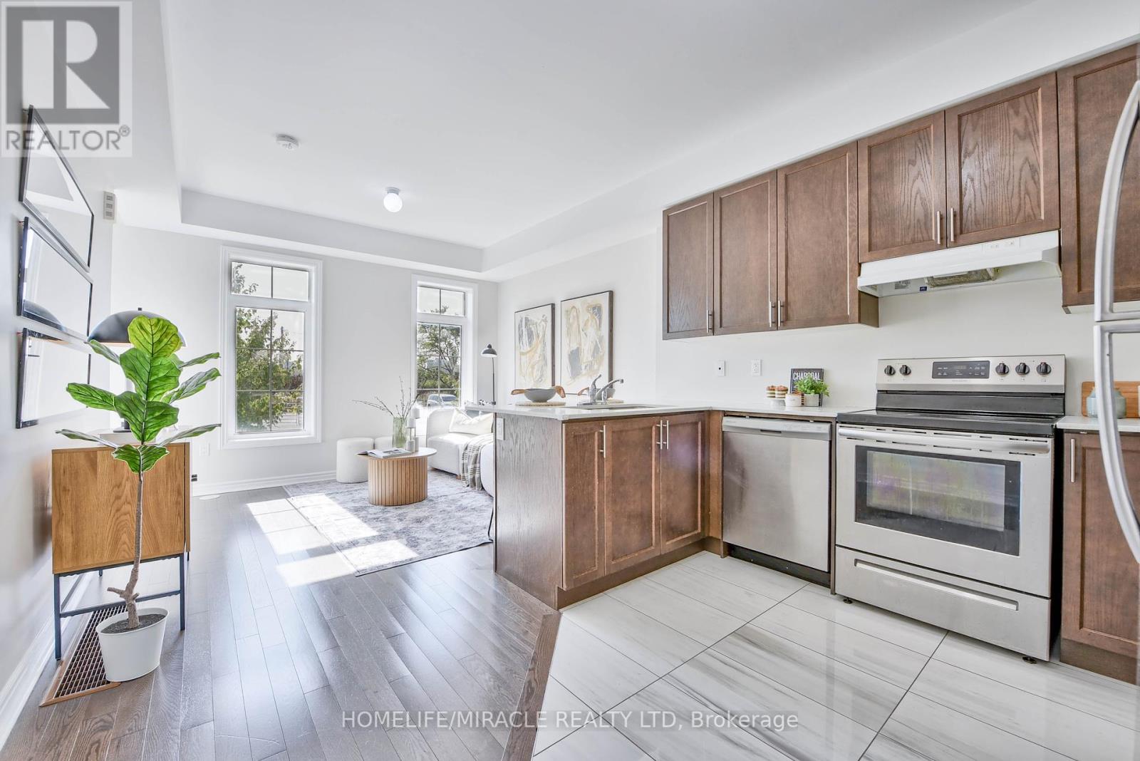 28 - 89 Armdale Road, Mississauga, Ontario  L4Z 0C1 - Photo 4 - W12433890