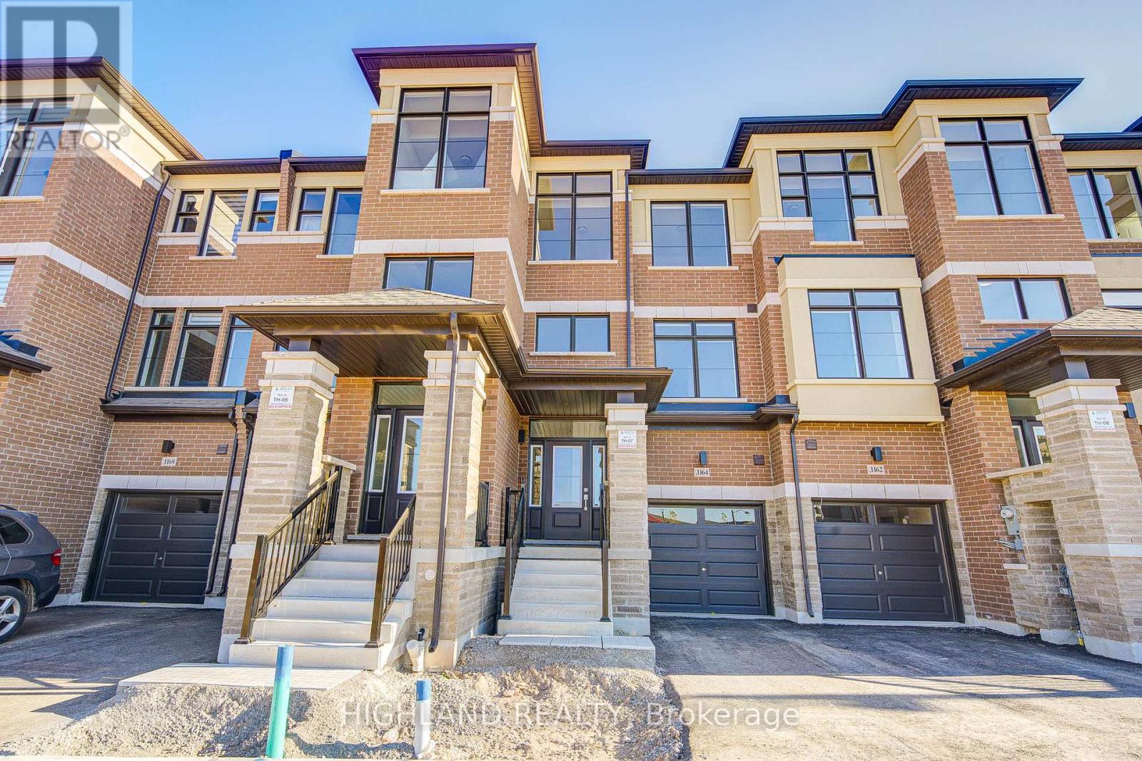 1164 DARTMOUTH CRESCENT, Oakville, Ontario