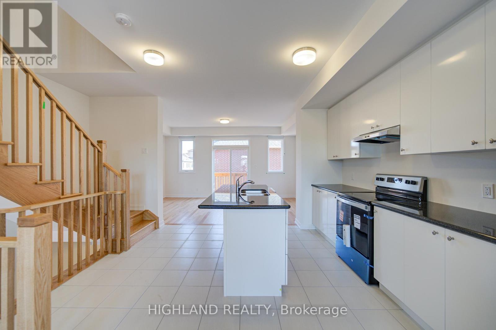 1164 Dartmouth Crescent, Oakville, Ontario  L6H 7H5 - Photo 11 - W12439100