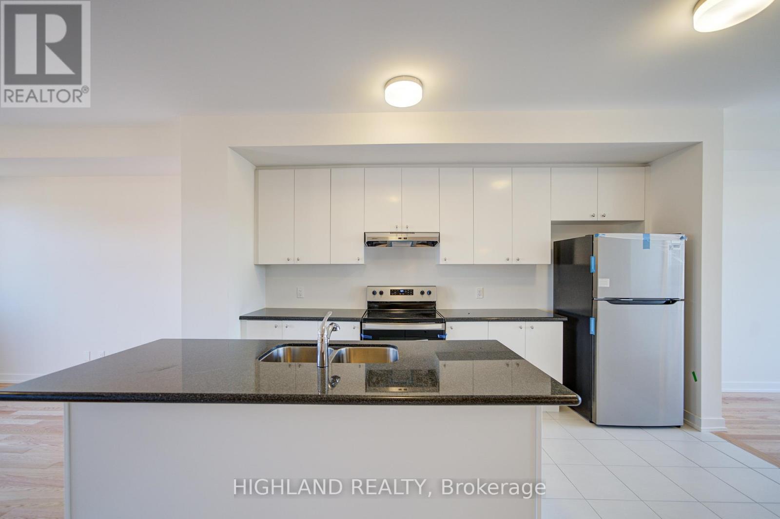 1164 Dartmouth Crescent, Oakville, Ontario  L6H 7H5 - Photo 14 - W12439100