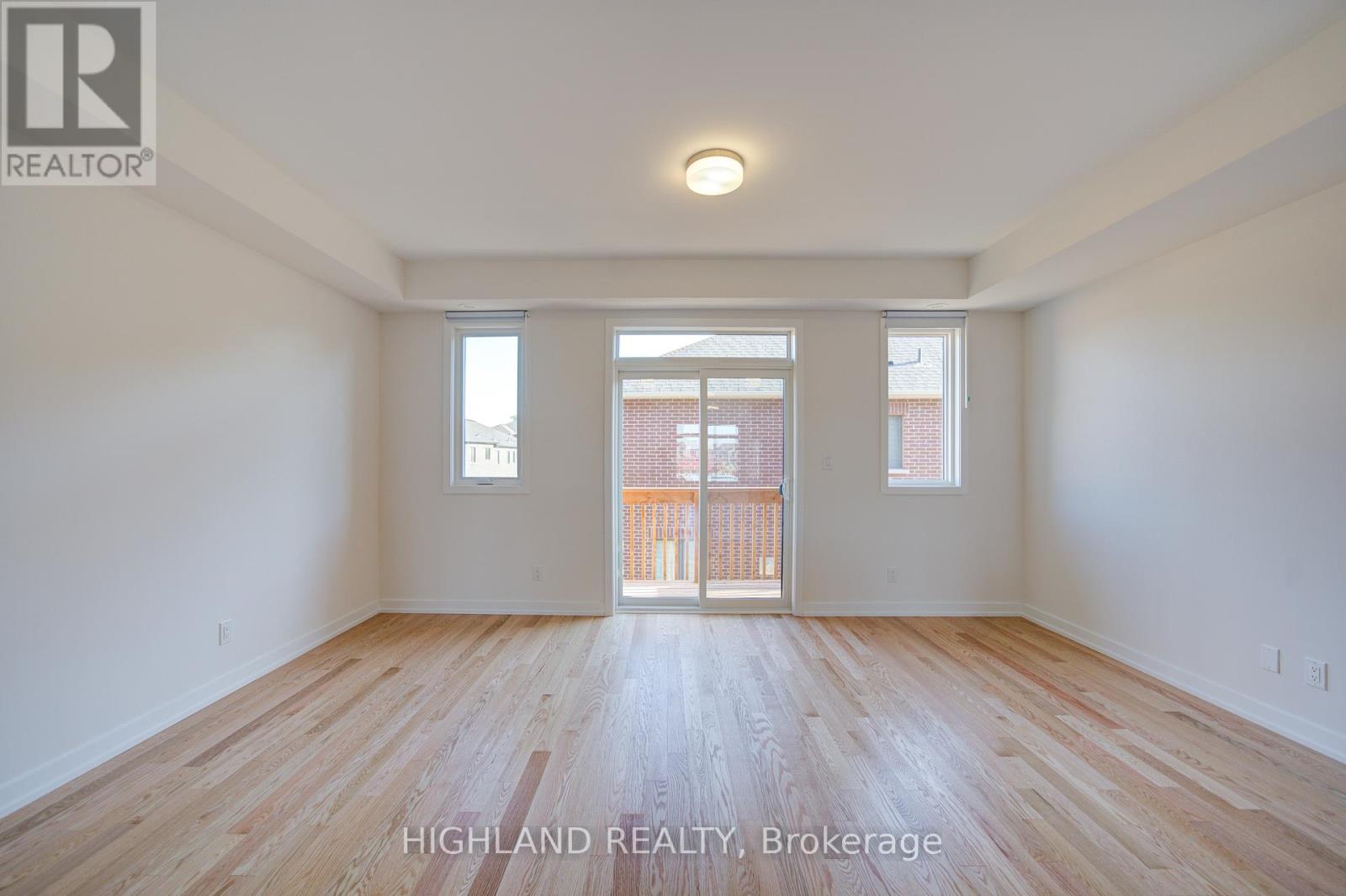 1164 Dartmouth Crescent, Oakville, Ontario  L6H 7H5 - Photo 15 - W12439100