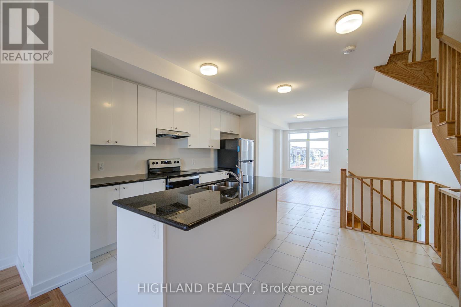 1164 Dartmouth Crescent, Oakville, Ontario  L6H 7H5 - Photo 16 - W12439100