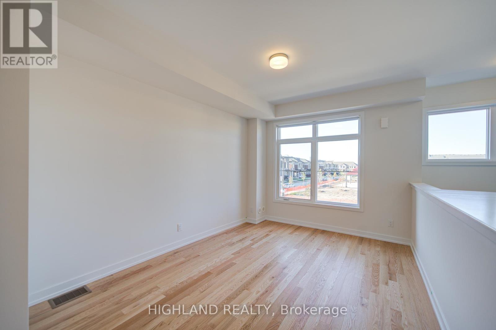 1164 Dartmouth Crescent, Oakville, Ontario  L6H 7H5 - Photo 6 - W12439100