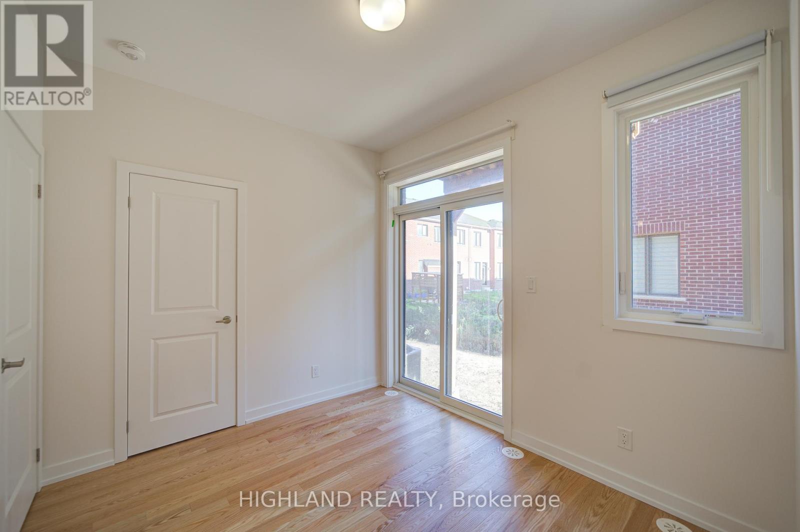 1164 Dartmouth Crescent, Oakville, Ontario  L6H 7H5 - Photo 42 - W12439100