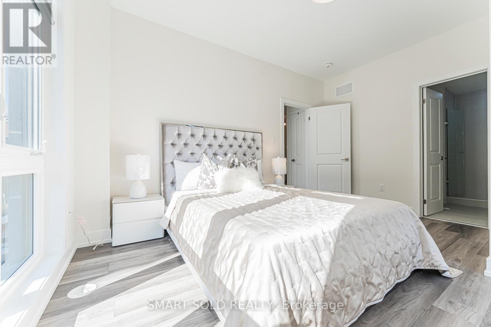 18 - 6 Sayers Lane, Richmond Hill, Ontario  L4E 1J4 - Photo 23 - N12446060