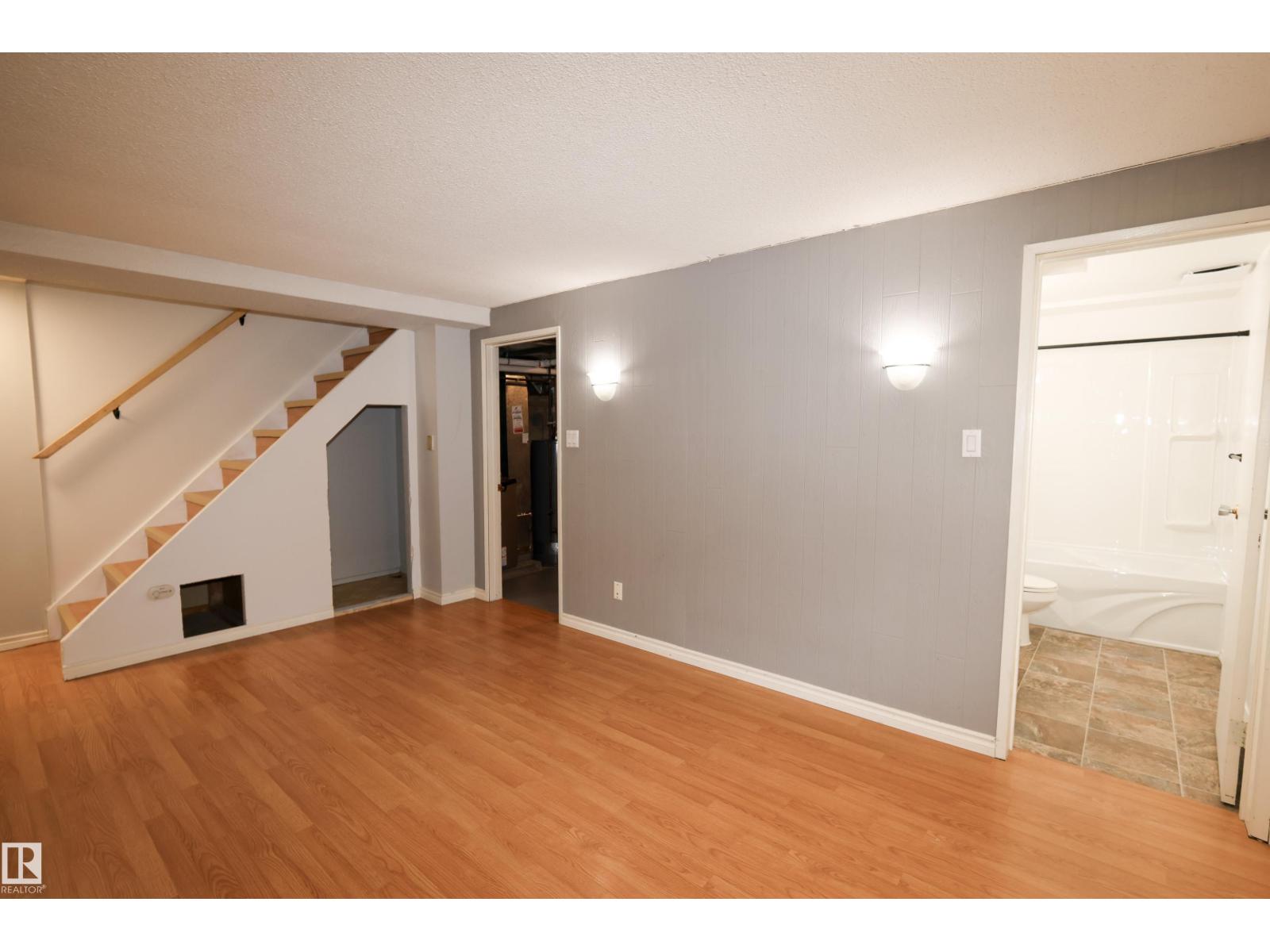 2577 135 Av Nw, Edmonton, Alberta  T5A 3S5 - Photo 18 - E4461097