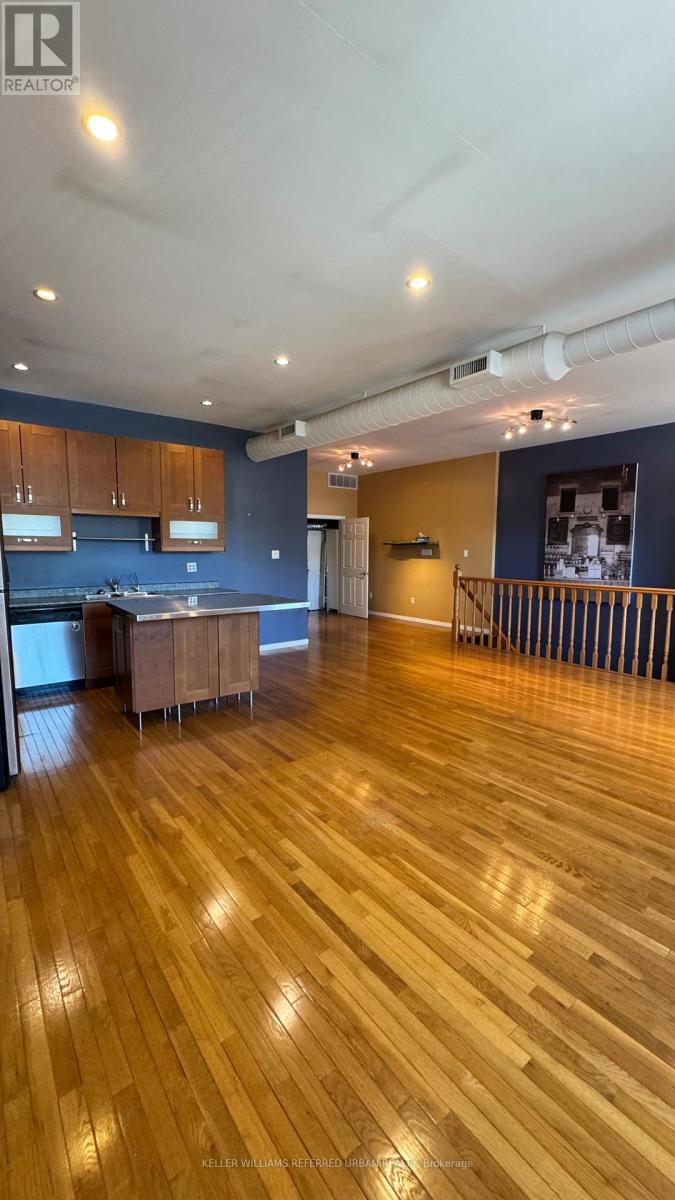 Upper Level - 2021 Avenue Road, Toronto, Ontario  M5M 4A5 - Photo 3 - C12448478