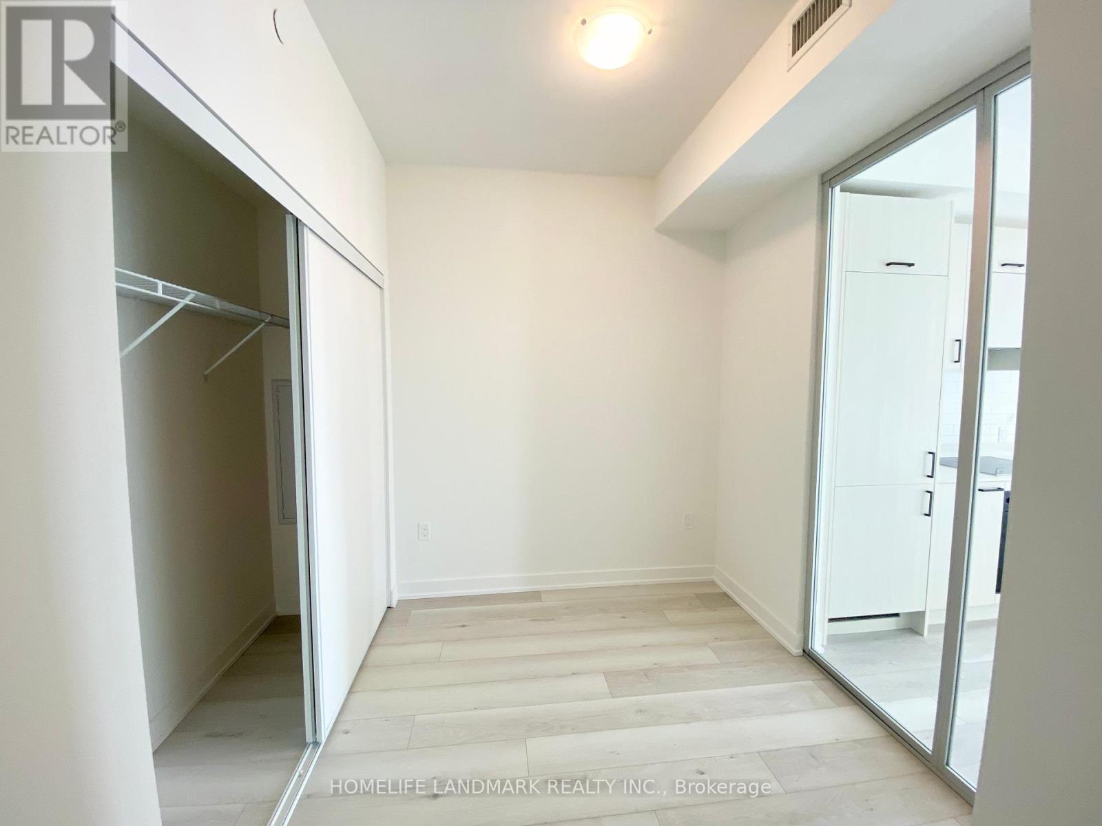 528 - 1 Kyle Lowry Road, Toronto, Ontario  M3C 0S6 - Photo 22 - C12448480