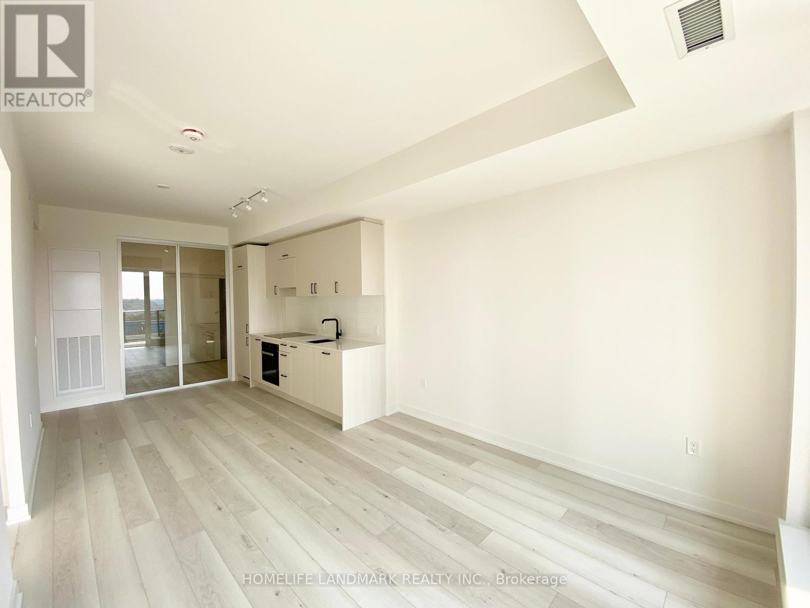 528 - 1 Kyle Lowry Road, Toronto, Ontario  M3C 0S6 - Photo 8 - C12448480