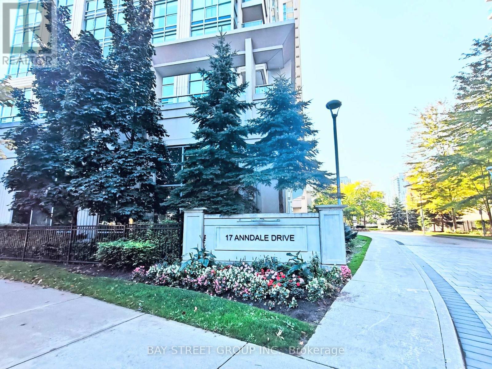 810 - 17 Anndale Drive, Toronto, Ontario  M2N 2W7 - Photo 3 - C12354812