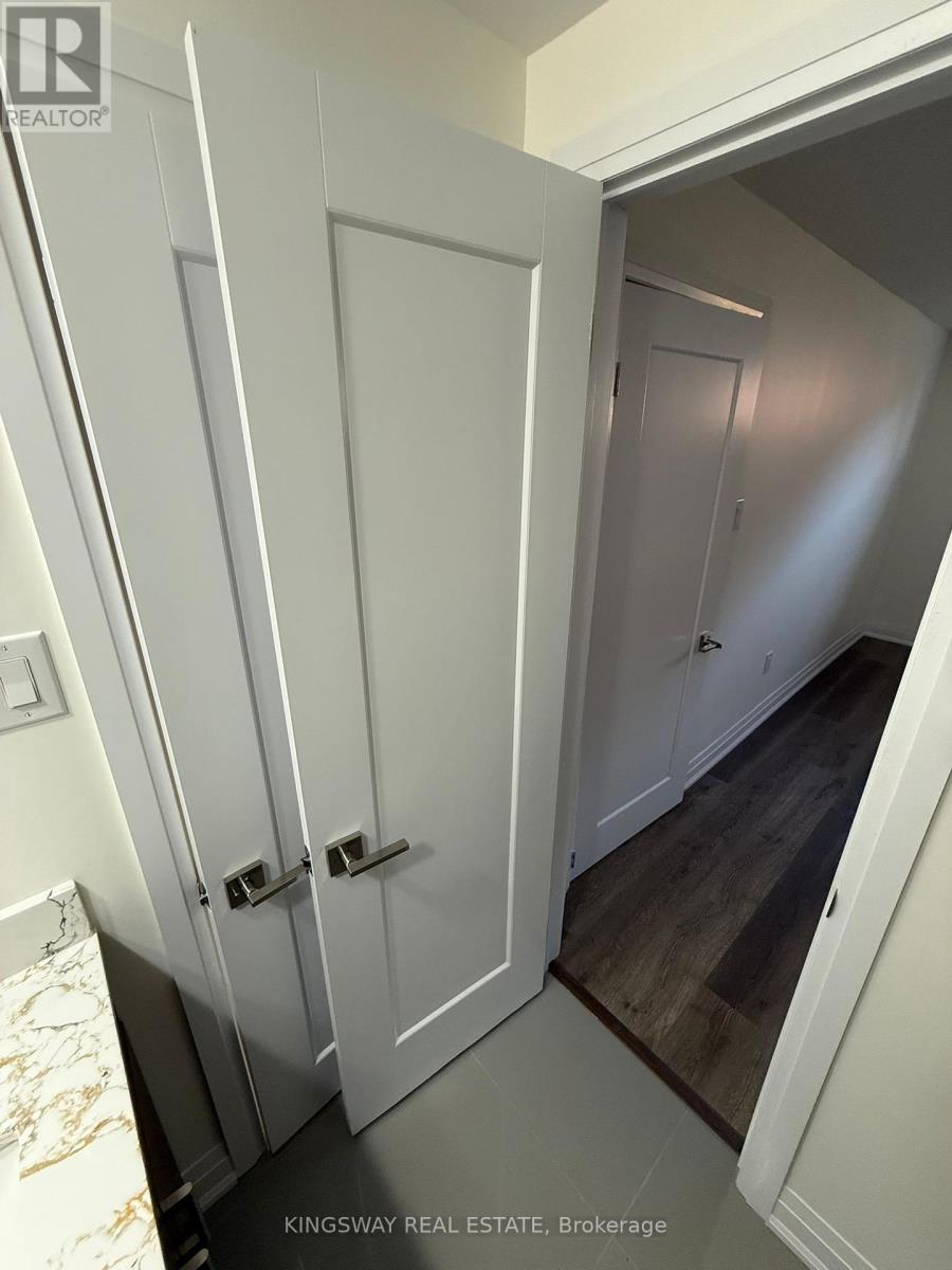 2111 Wilson Street, Innisfil, Ontario  L9S 0N8 - Photo 19 - N12448482
