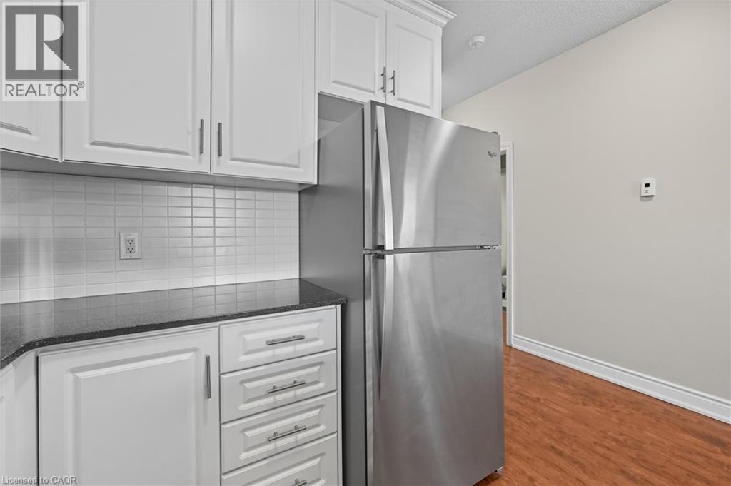 8111 Forest Glen Drive Unit# 524, Niagara Falls, Ontario  L2H 2Y7 - Photo 8 - 40777001