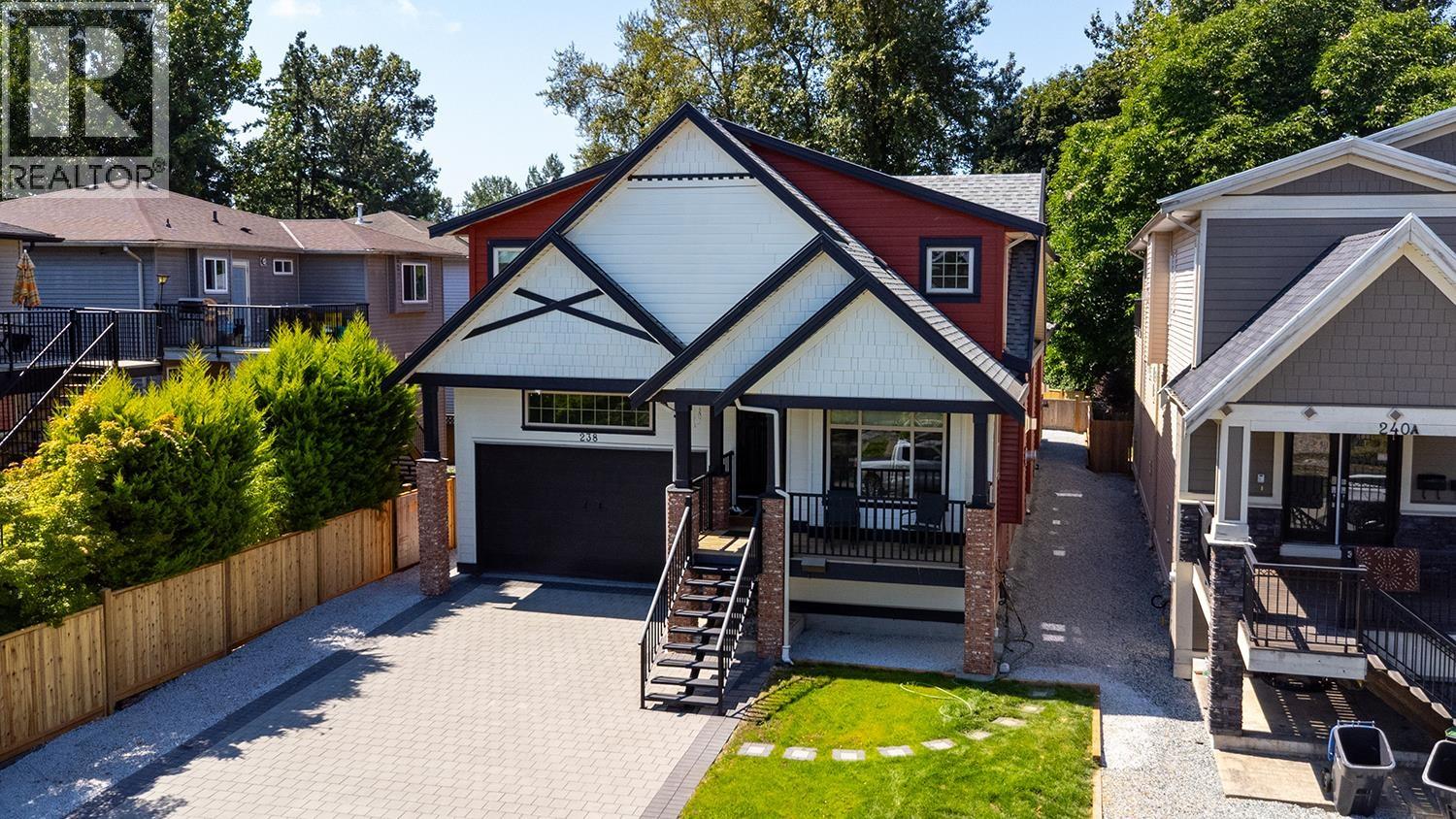 238 PHILLIPS STREET, New Westminster, British Columbia