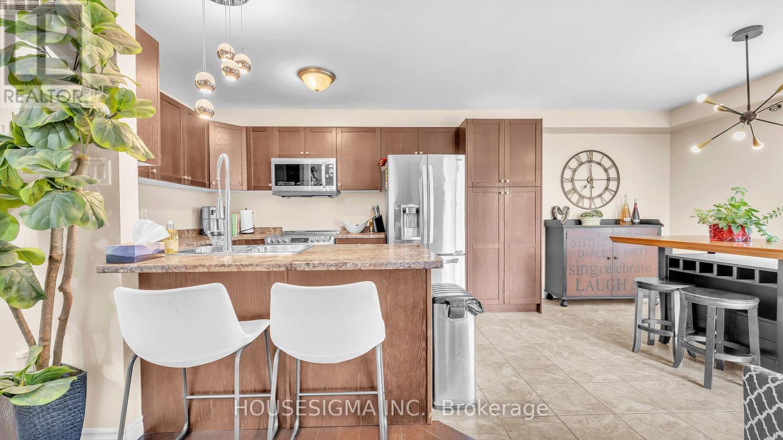 939 Silverfox Crescent, London North (North S), Ontario  N6G 5B6 - Photo 9 - X12448493