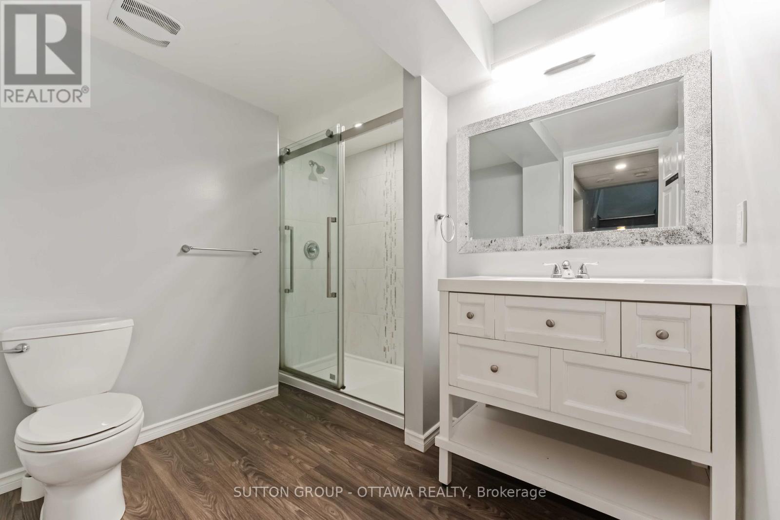 7 Castlethorpe Crescent, Ottawa, Ontario  K2G 5P6 - Photo 36 - X12448494