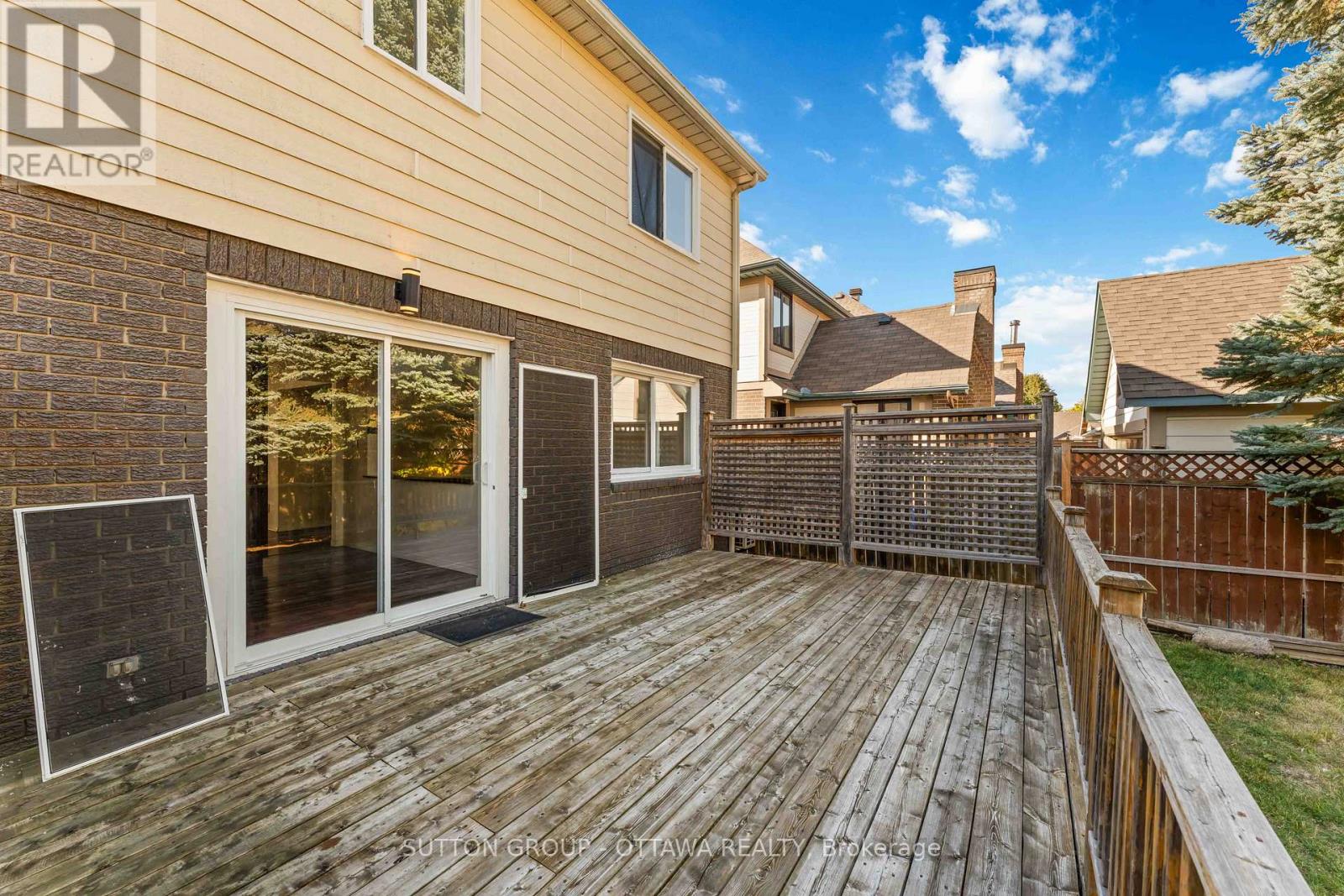 7 Castlethorpe Crescent, Ottawa, Ontario  K2G 5P6 - Photo 43 - X12448494