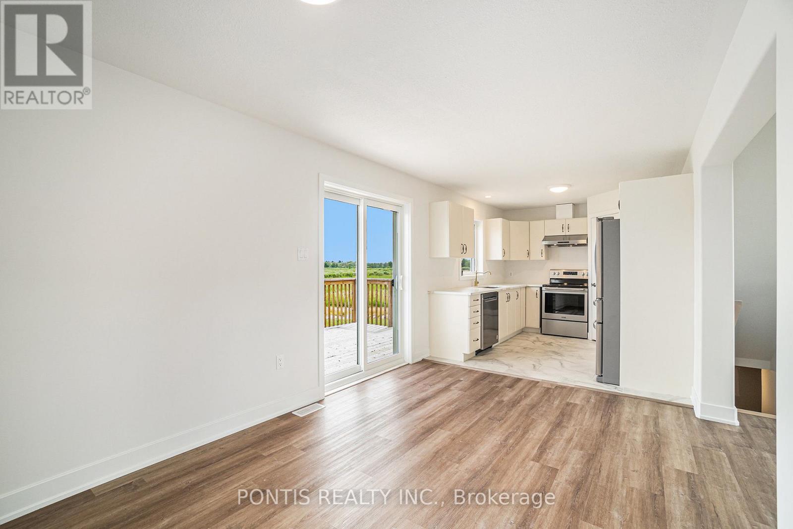 491 Sturgess Road, Montague, Ontario  K7A 4S7 - Photo 12 - X12448483