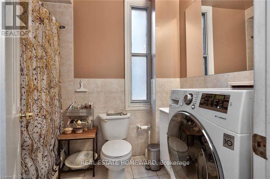 Upper Level - 150 Manning Avenue, Toronto, Ontario  M6J 2K5 - Photo 14 - C12448499