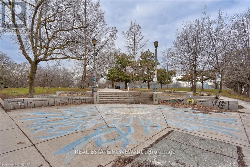 Upper Level - 150 Manning Avenue, Toronto, Ontario  M6J 2K5 - Photo 16 - C12448499