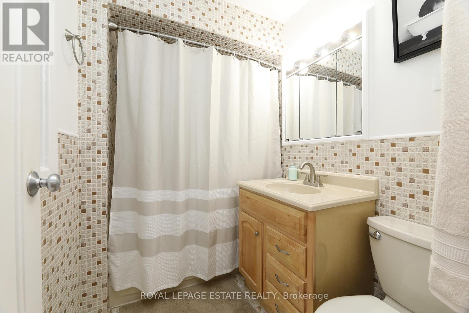 57 Merritt Road, Toronto, Ontario  M4B 3K4 - Photo 17 - E12448500