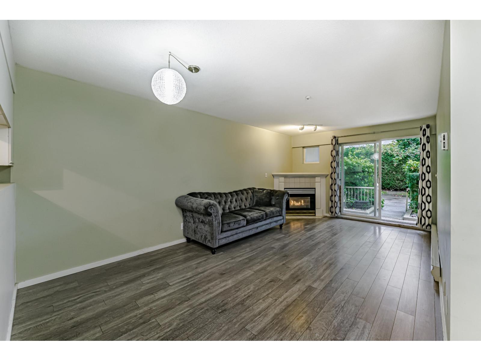 D102 9838 Whalley Boulevard, Surrey, British Columbia  V3T 5S8 - Photo 6 - R3055005