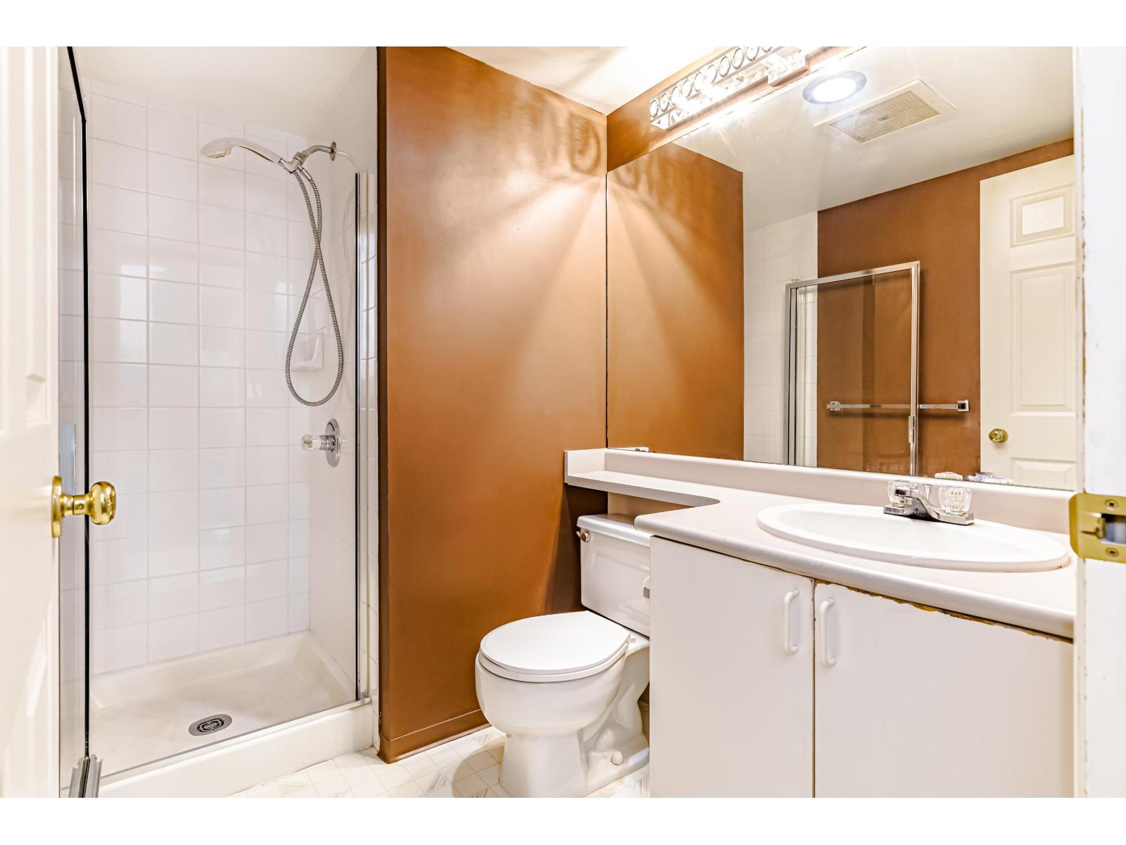 D102 9838 Whalley Boulevard, Surrey, British Columbia  V3T 5S8 - Photo 23 - R3055005