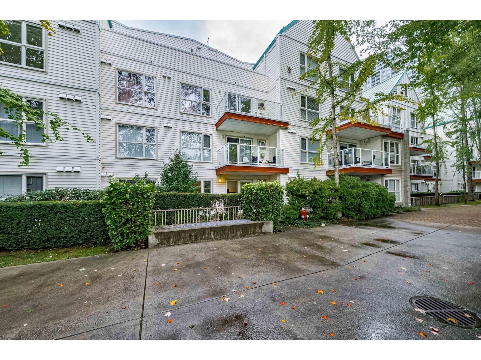 D102 9838 Whalley Boulevard, Surrey, British Columbia  V3T 5S8 - Photo 30 - R3055005