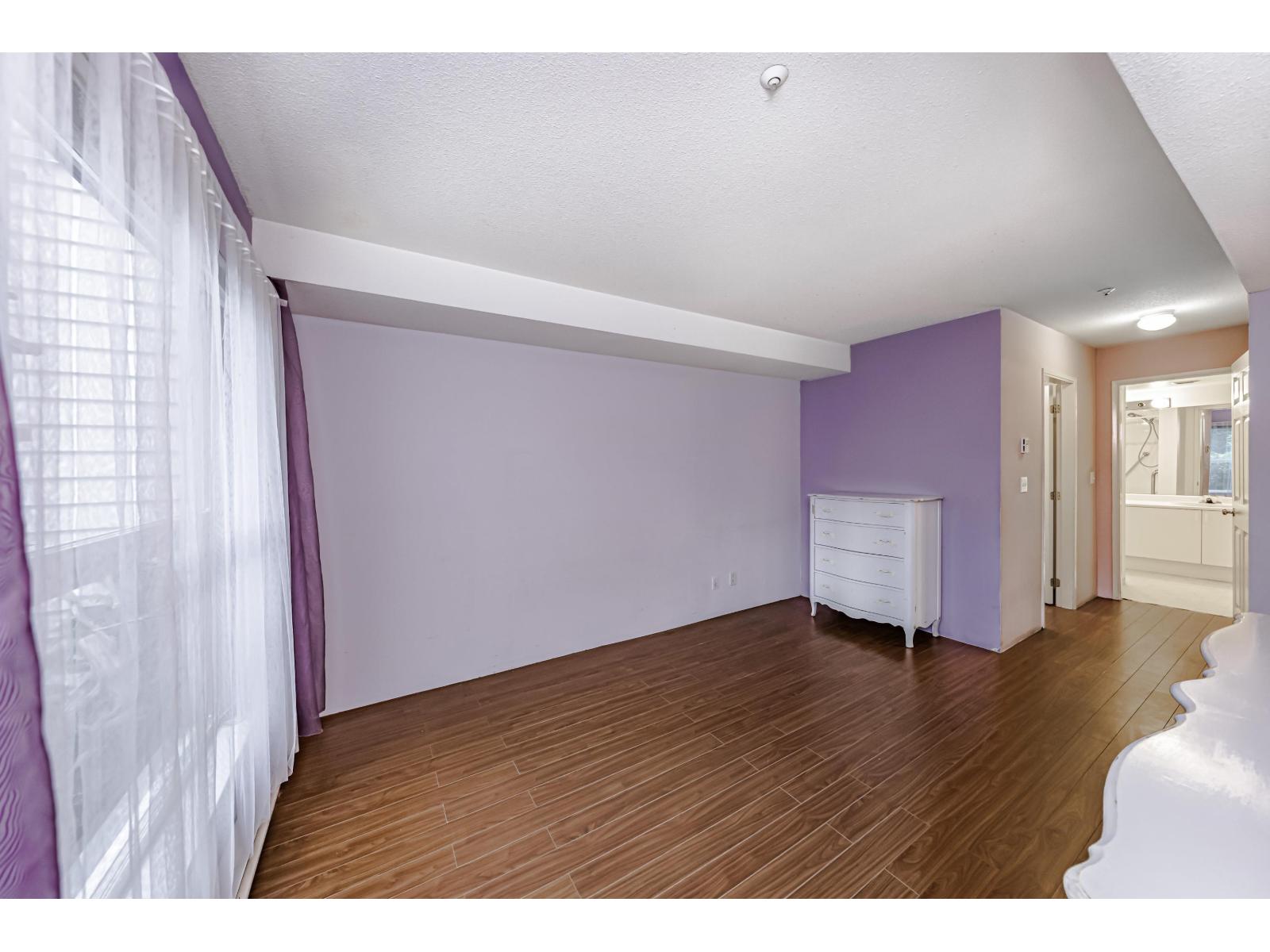 D102 9838 Whalley Boulevard, Surrey, British Columbia  V3T 5S8 - Photo 15 - R3055005
