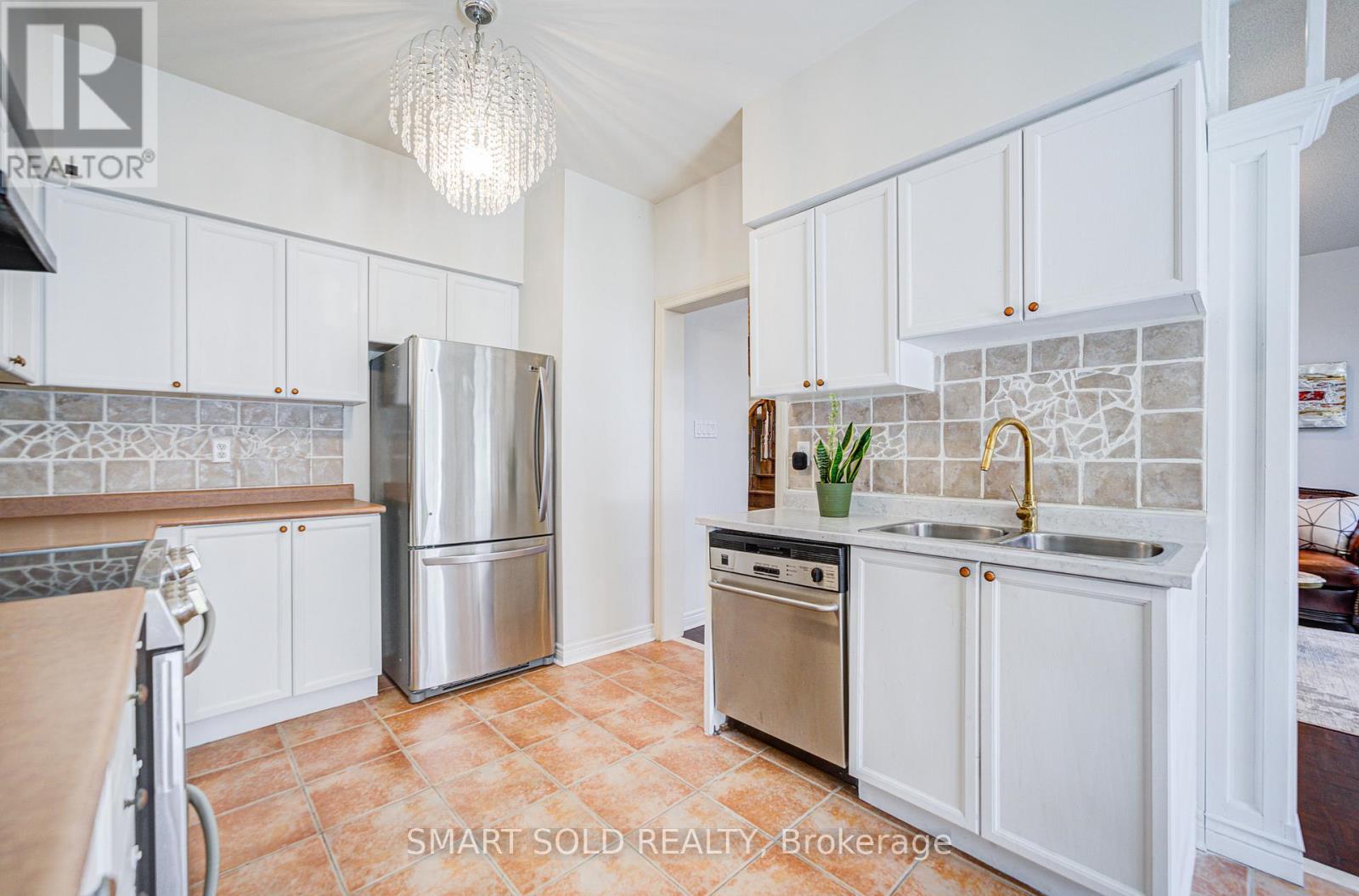 40 Tuscana Boulevard, Vaughan, Ontario  L4K 5J2 - Photo 16 - N12448490