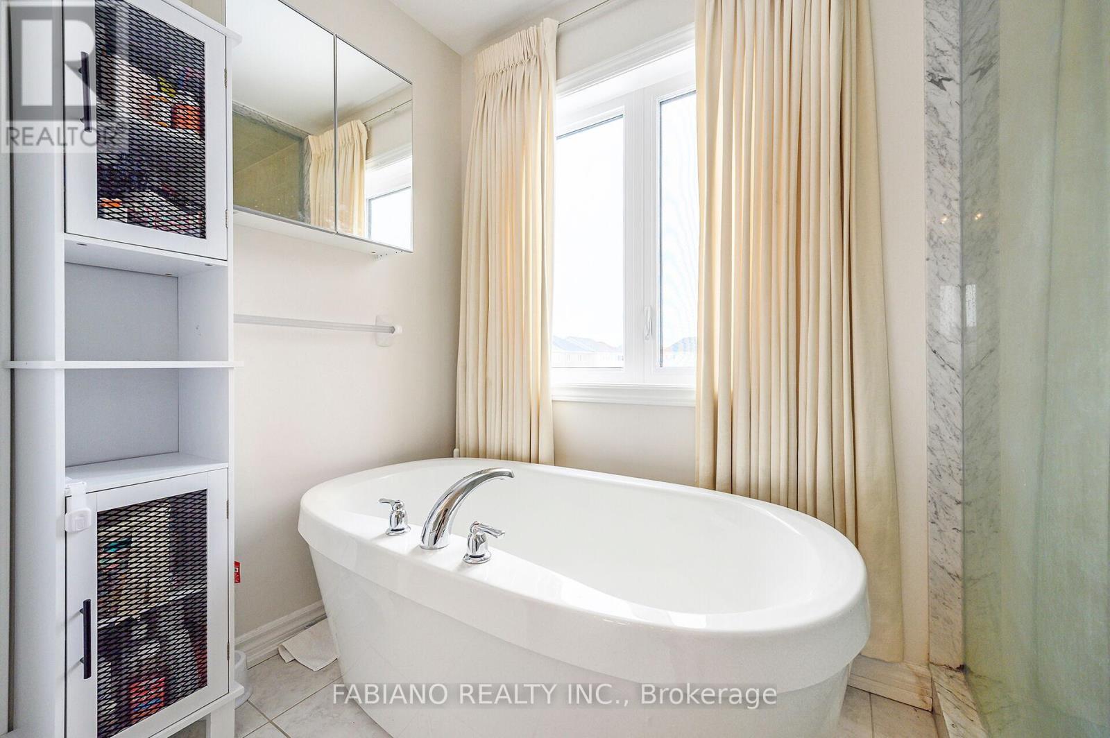 55 Elphick Street, Essa, Ontario  L0M 1B6 - Photo 12 - N12448491