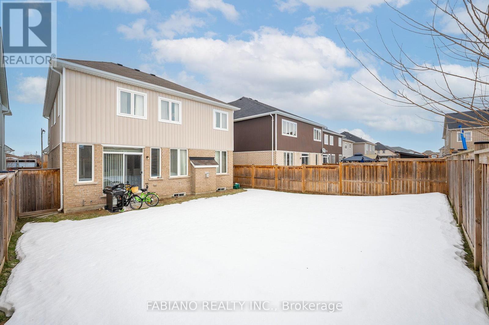 55 Elphick Street, Essa, Ontario  L0M 1B6 - Photo 5 - N12448491